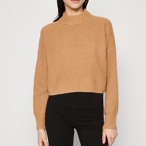 H&M | Tan Knit Pullover Sweater Size Medium